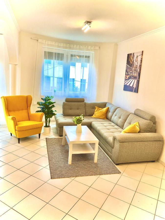 Mirell Apartman セゲド エクステリア 写真