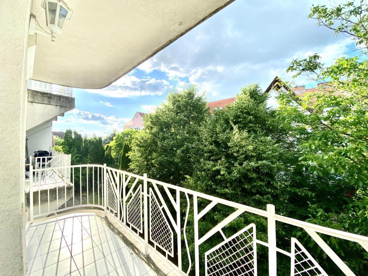 Mirell Apartman セゲド エクステリア 写真